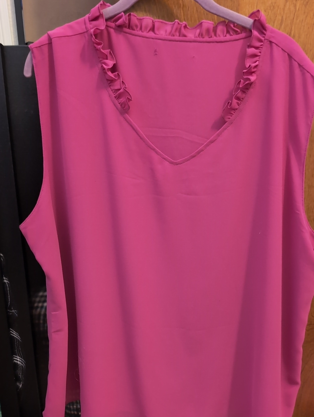 Women’s Ruffle V-Neck Sleeveless Top - Pink